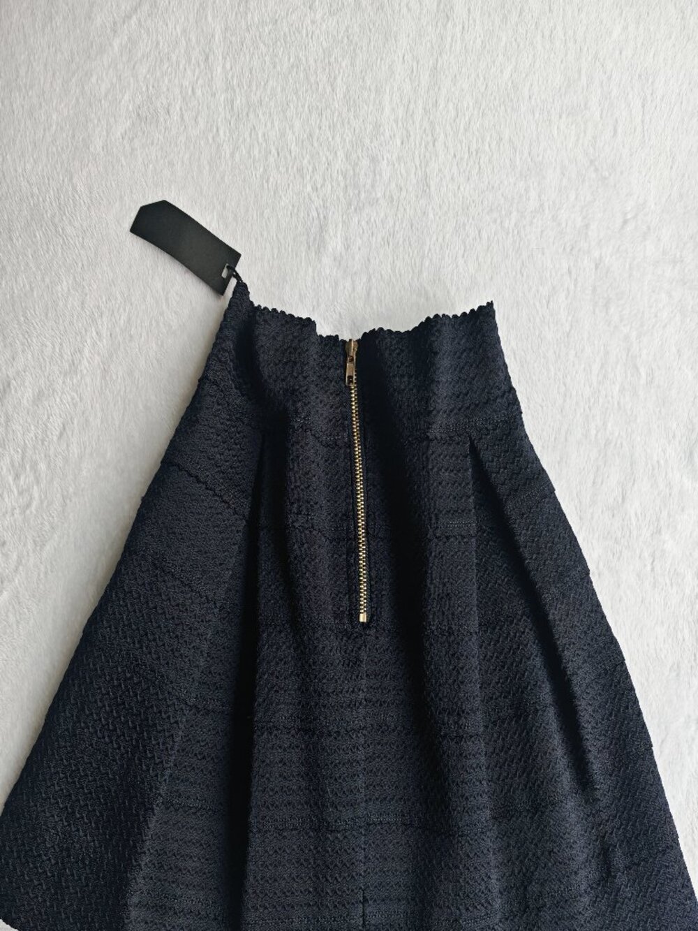 Honey Punch Navy Textured Mini Skirt Size S High Waist Pleated A-Line Gold Zip C - Picture 10 of 12